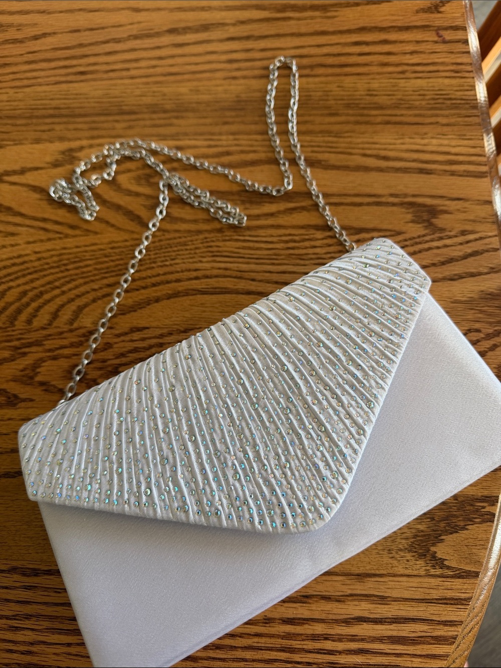 Elegant White Crystal-Embellished Evening Clutch